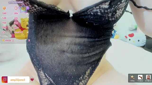Amy_jones77 - 4 fingers in my hot tight ass