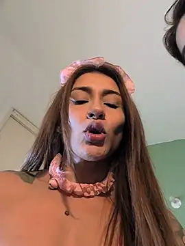 LatinaRoomies - FRENCH KISSES AND ASS PLAY