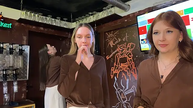 Dirtypub - All girls naked