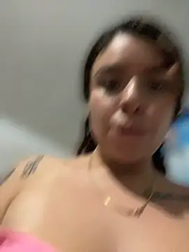 Hally-jensen1 - Finger in ass😈