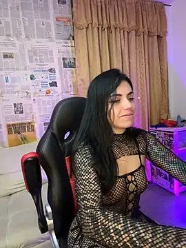 I_am_nina_ - fingering pussy hairy