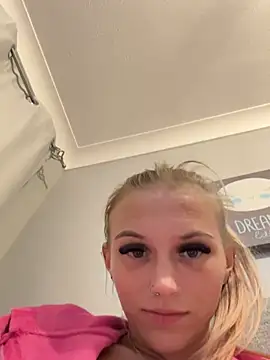 Milssweetx - Rub and bounce boobs 😘