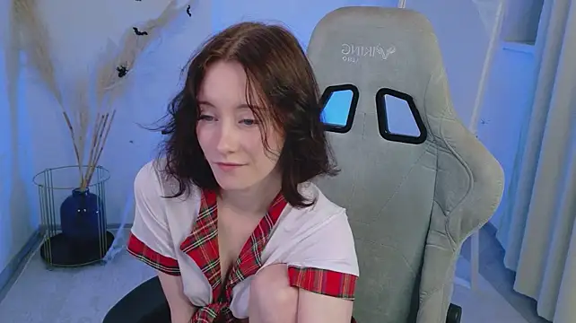 Monica_Sky - Slap booty in doggy