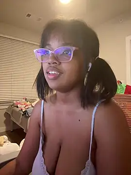 AwkwardJasminee - Playing with pussy in shower