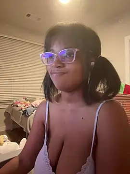 AwkwardJasminee - Playing with pussy in shower