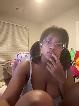 AwkwardJasminee - Playing with pussy in shower