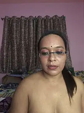 Naughtymia06