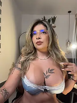 LisaMonroe_ - Hi sexy lisa🐰