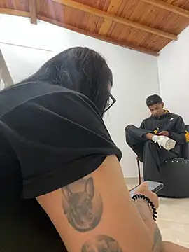 Alissonfernandez_ - Alisson rubs her pussy in front of them