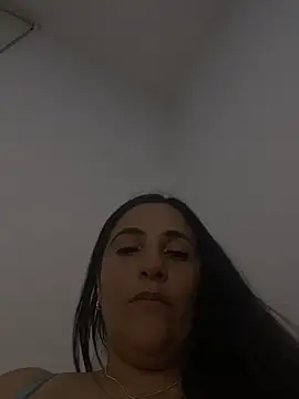 Taylortits - I want milk on my boobs