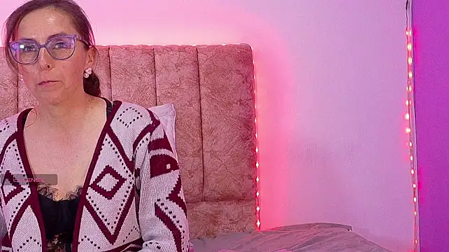 Ava_Raye - deep-throat brown dildo
