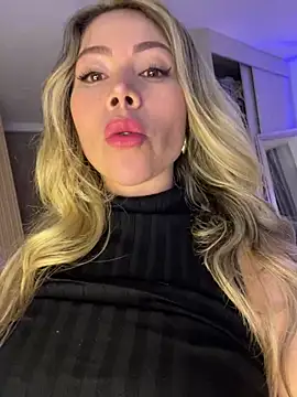 Ammy_Castro - Doggy spank ass/ plug🍑