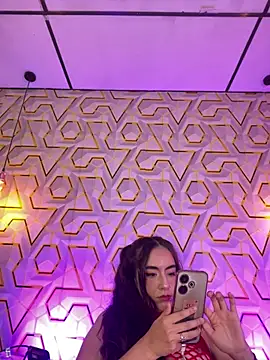 MelanyyJhonson15 - Vape in the public