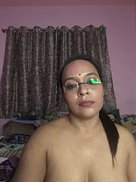 Naughtymia06