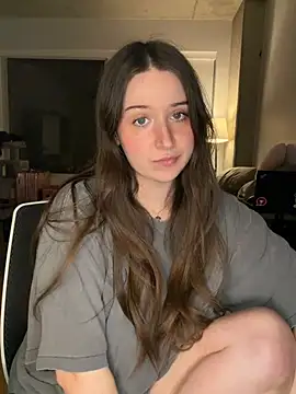Nerdynina - Twerk in ur face no panties