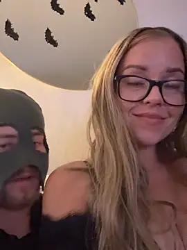 Swedishlovers - Makes her com