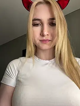 CocosikRay - Squeezing my boobs by lifting top