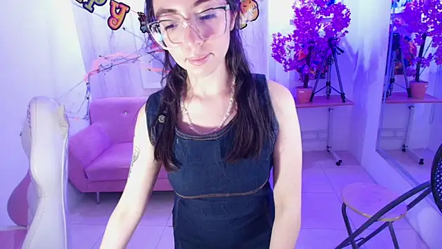 Veronica_miiller - 🎀 Ride a balloon + pop a balloon 🎀