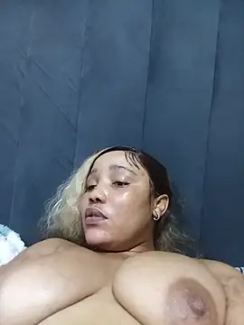 AfricanChinese24 - Dildo fuck till squirt 🤪 🍆🍑💧