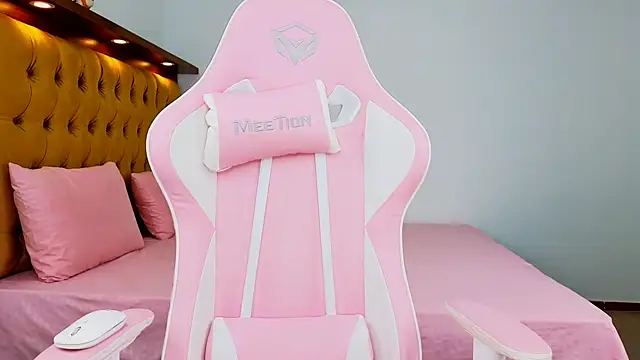 Baby_asha - 8 inch dildo ass fuck