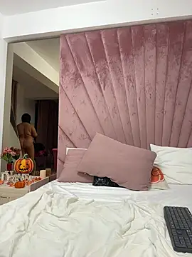 VickyBlazze - Let me ride u with br breasts!