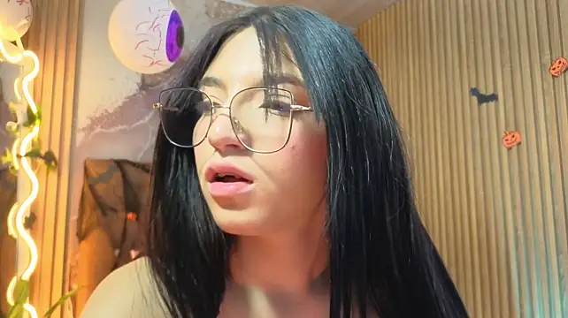 MAHYRA_TAY