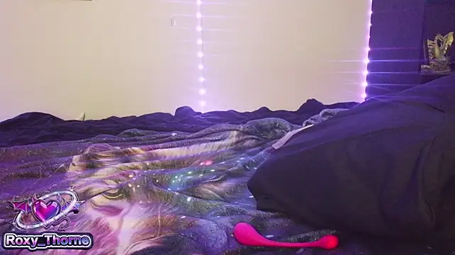 XRoxy_Thorne_x - finger play + buttplug
