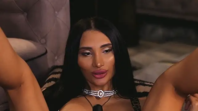 SarahSparkss - Naughty dance + spit on boobs