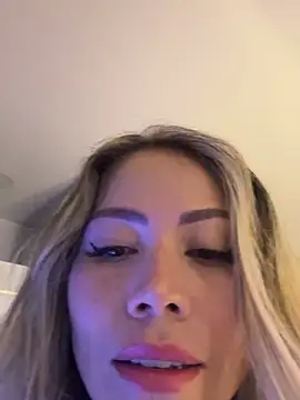 Ammy_Castro - Doggy spank ass/ plug🍑
