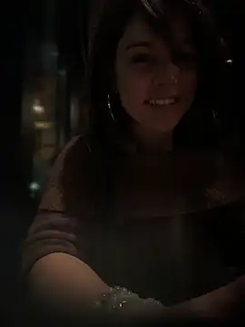 BaileyMFox - Buzz me in the 5⭐️ restaurant