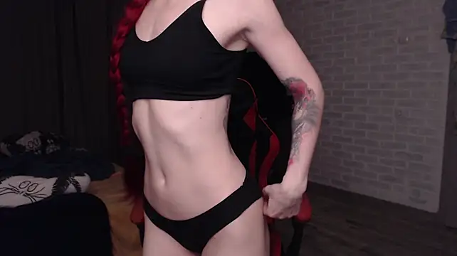 Roxy_Silver - oil show
