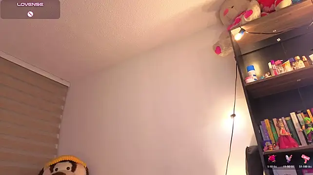 Arianna_n_Gema - SUCK FEET AND RUB PUSSY