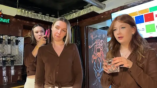 Dirtypub - Lena fuck Kristy(ticketshow)