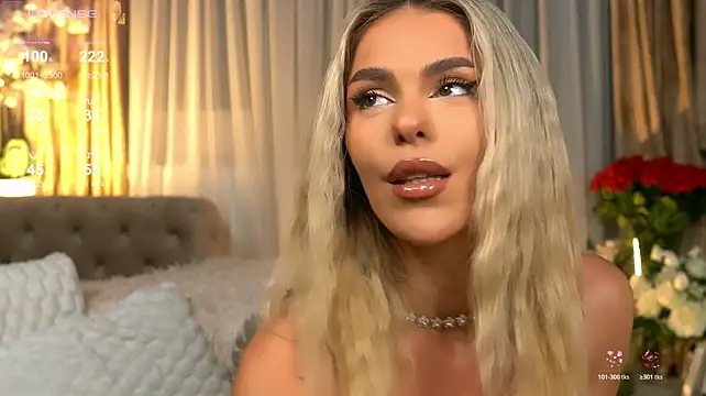 ChloeVelvetx - Make my clit go crazyyy !💕