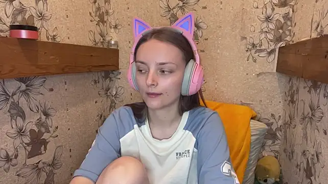 EmyMiu - my hot photo in PM