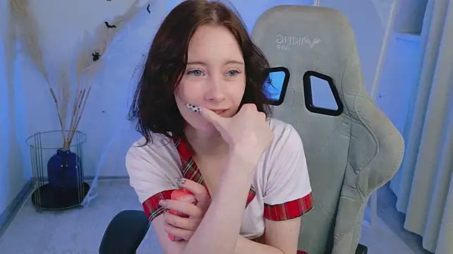 Monica_Sky - Slap booty in doggy