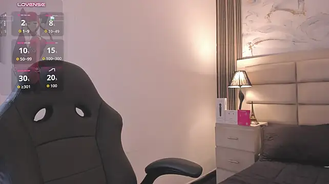 AmberGreyy_ - oIL IN MY BIG BOOBS AND BPUNCE