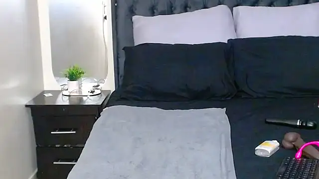 Babysex32 - spread asshole and rub it