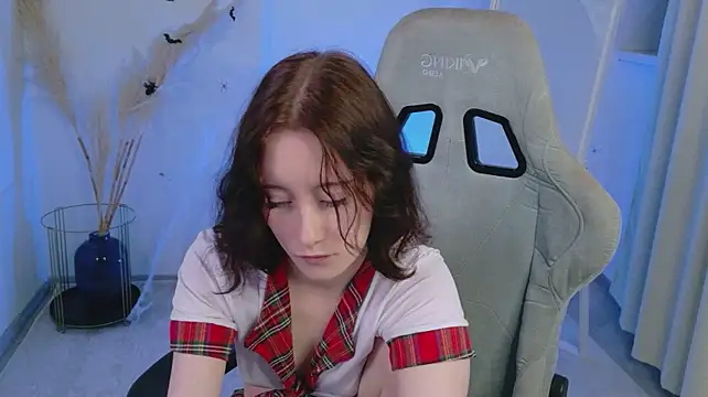 Monica_Sky - Slap booty in doggy