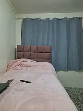 Victoria_722 - FULL NAKED X 10 MIN