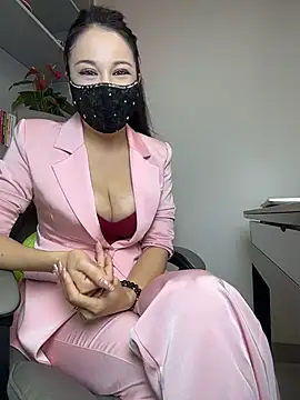 TopAlice566 - 无内摇屁屁💕