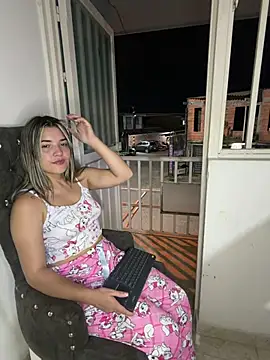 Sarita-candy - Squirt on the boy's face