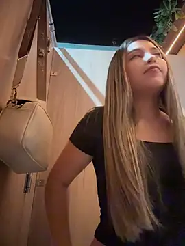 Lunablossom_ - Play dildo 😈