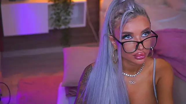 Juicy_Jessye - pussy fingering for more pleasure