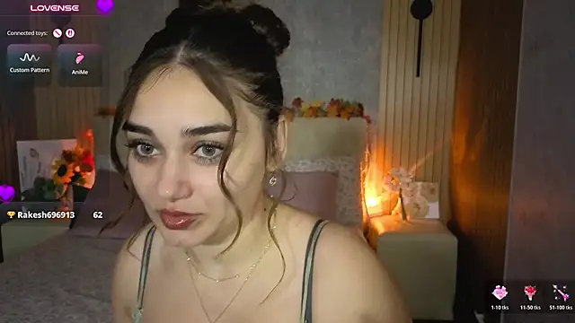 KatarinaHeaven - upskirt flash