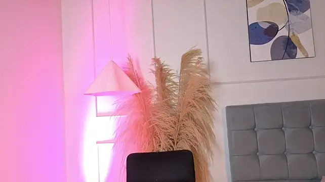 Naiah_cruzz - suck my fingers