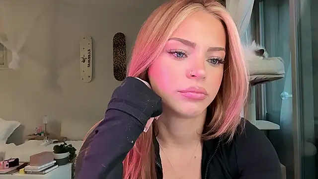 Lilianjade - shirt and shorts off 👿