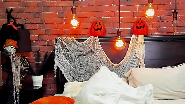 ChristynaRoss - SQUIRT SHOW