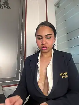 Jade_chers - 5 MIN LUSH CONTROL + SUCK DILDO PUBLIC