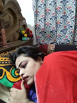 Pinky-2 - Oiling My Sexy Pussy Hole